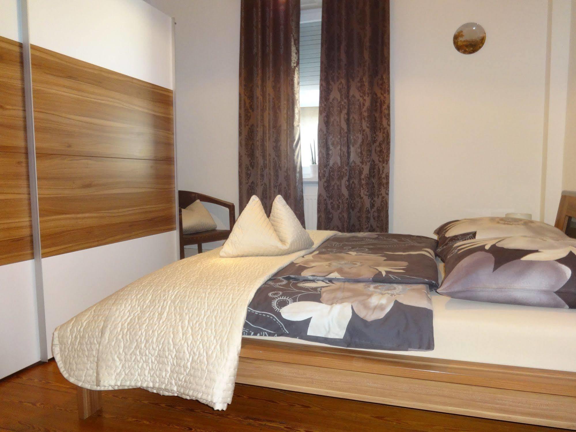 Du Russel Apartment